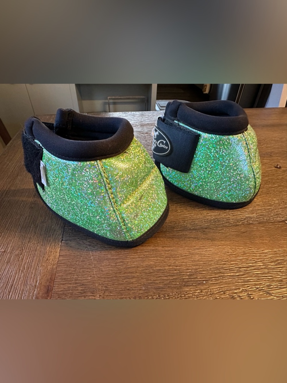 Horse Tack - Green Sparkle Professionals Choice No Turn Bell Boots